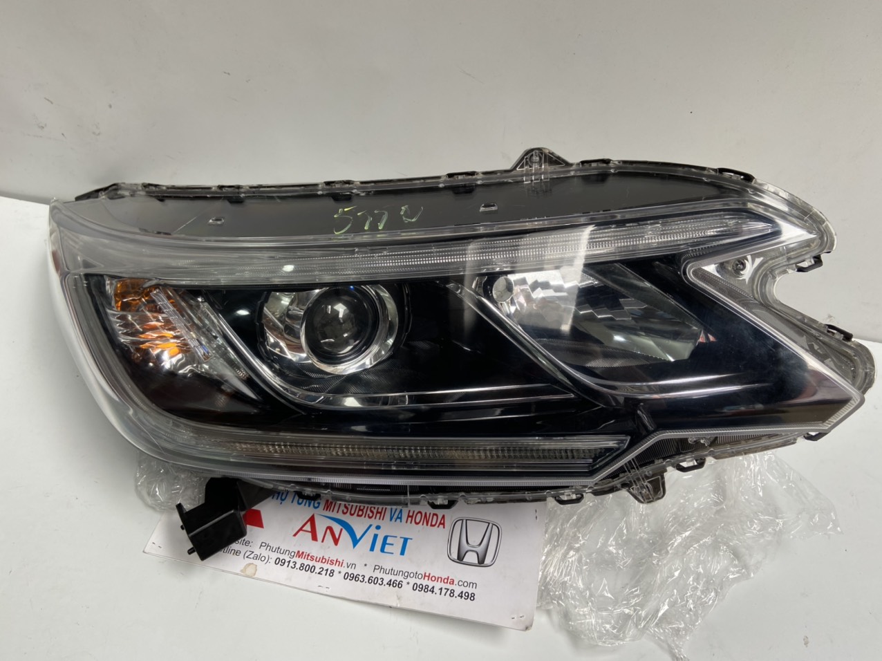 Đèn pha xe Honda CRV 2016